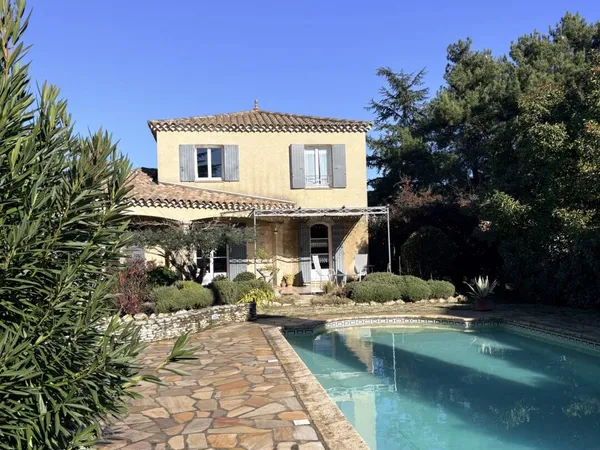 Villa 4 pièces 108 m² 
