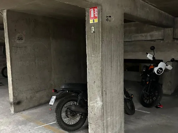 Parking 12 m² 