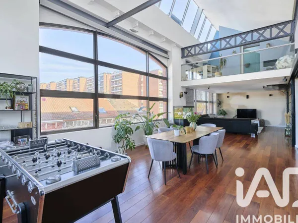 Loft 5 pièces 210 m² 