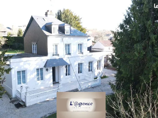 Maison 8 pièces 180 m² 