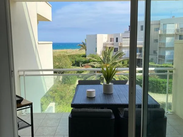 🌅 T2 - Vue mer - 2eme étage - 29 m² - terrasse- Piscine - Prêt à poser les valises - 