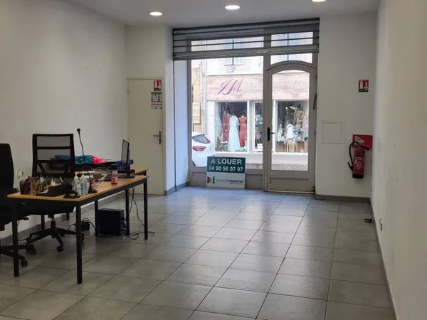 Local commercial 49 m² 