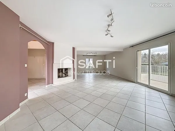 Maison 8 pièces 208 m² 