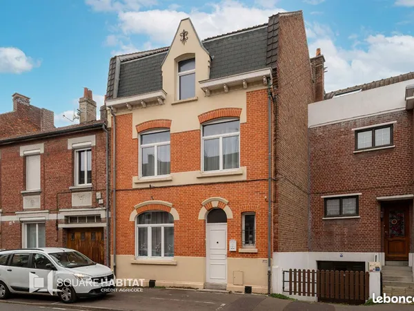 Maison de ville 9 pièces 158 m² 