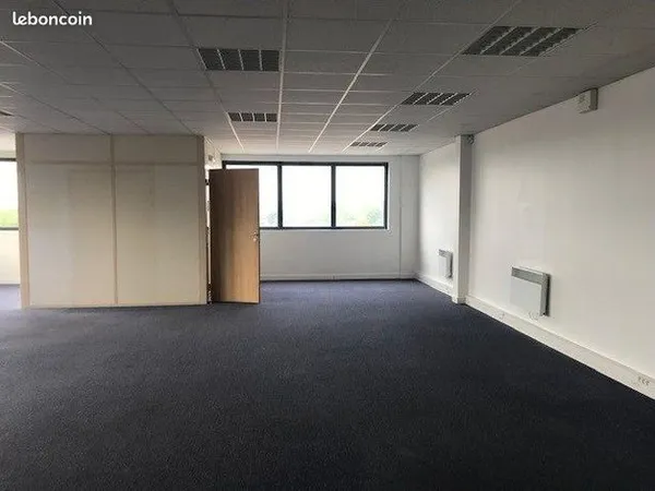Bureau 50 m² 