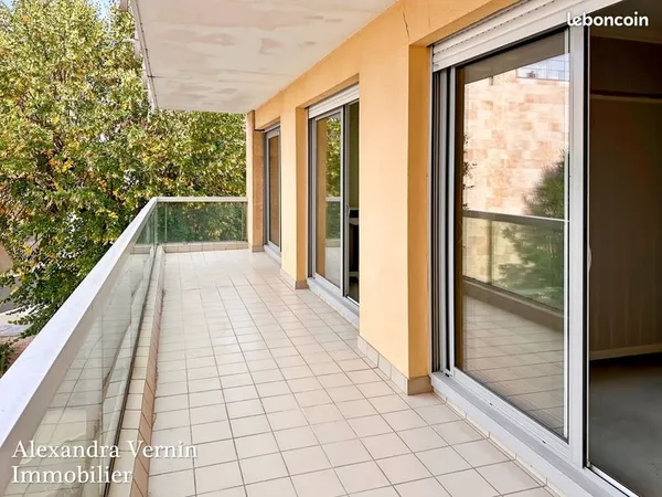Appartement 3 pièces 66 m² 