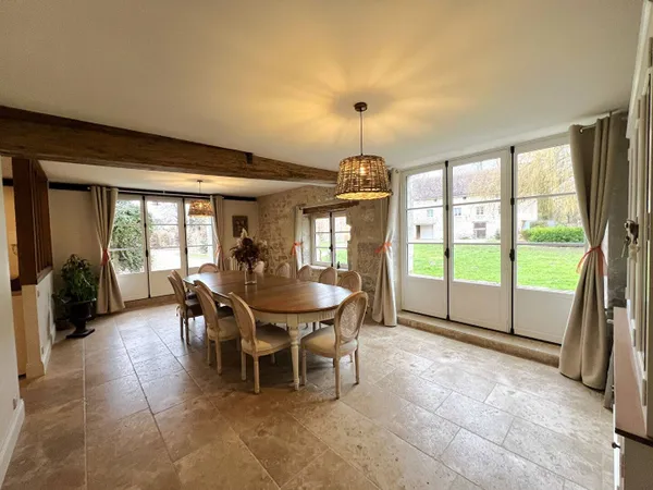 Maison 26 pièces 800 m² 