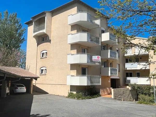 T3 balcon parking couvert residence securisee 