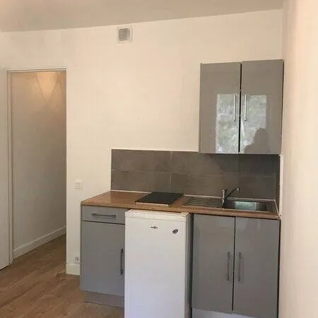 Studio 1 pièce 16 m² 