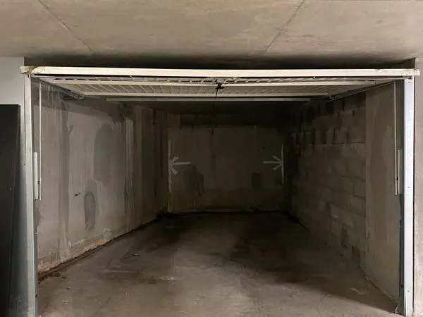 Garage à louer Lyon 7 (près de l'avenue jean jaurès) 