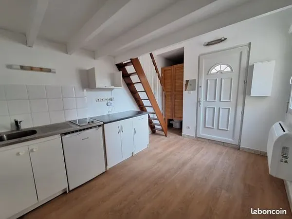 Appartement 1 pièce 11 m² 