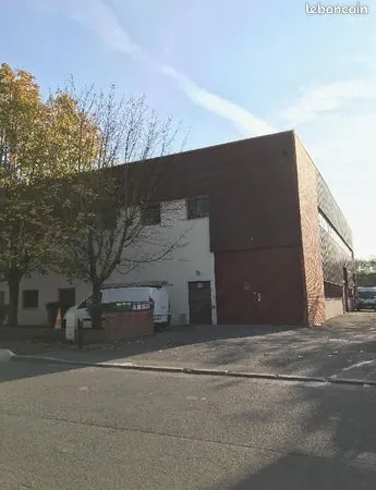 Bureau 167 m² 