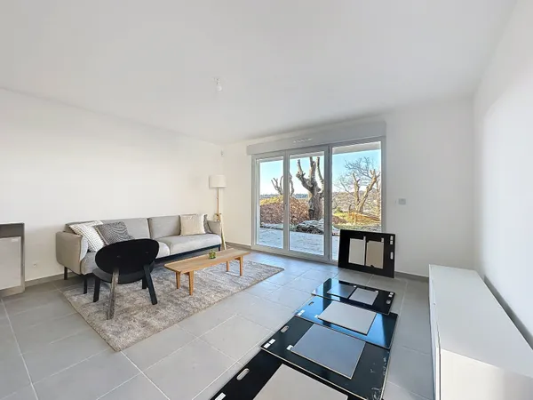 Appartement neuf - Vue verdoyante dégagée au calme absolu - Jardin de 145 m² - Résidence 