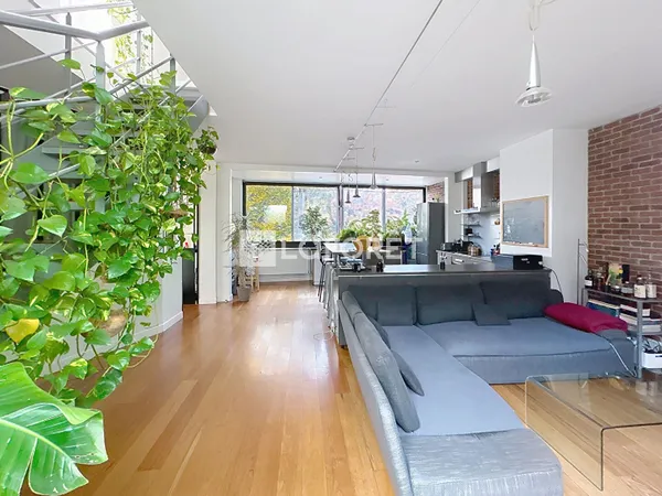 Appartement 9 pièces 220 m² 