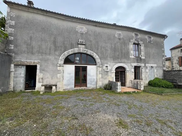 Maison de bourg 7 pièces 180 m² 