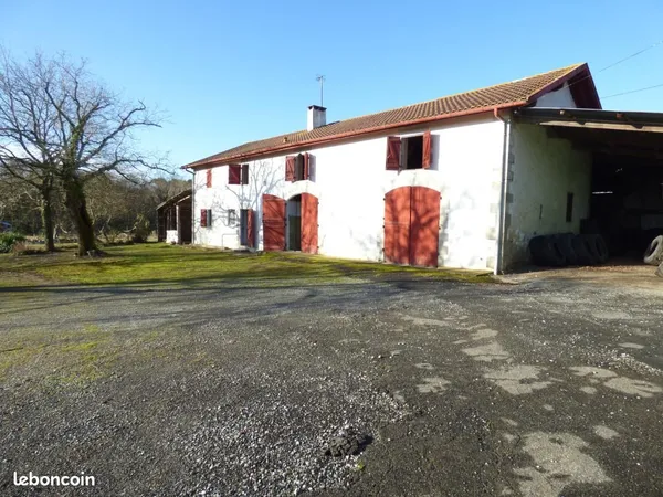 Ferme 4 pièces 331 m² 