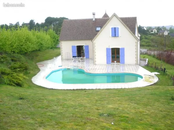 Maison 7 pièces 230 m² 