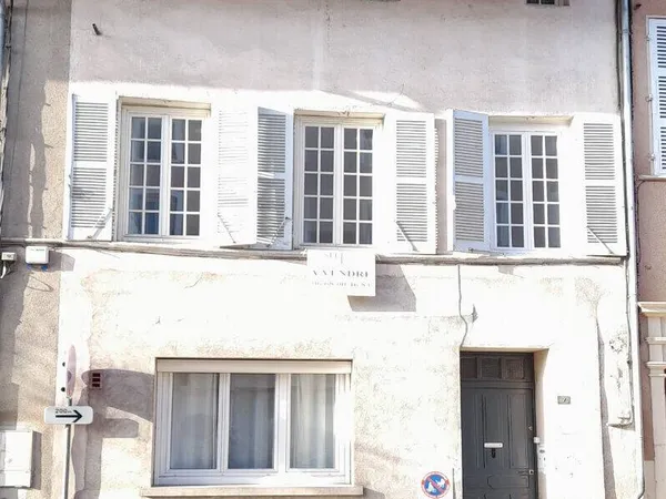 Maison 6 pièces 179 m² 