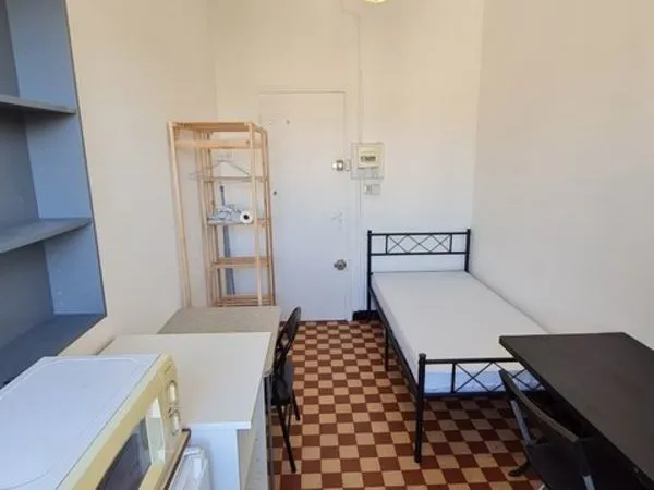 Appartement 1 pièce 10 m² 