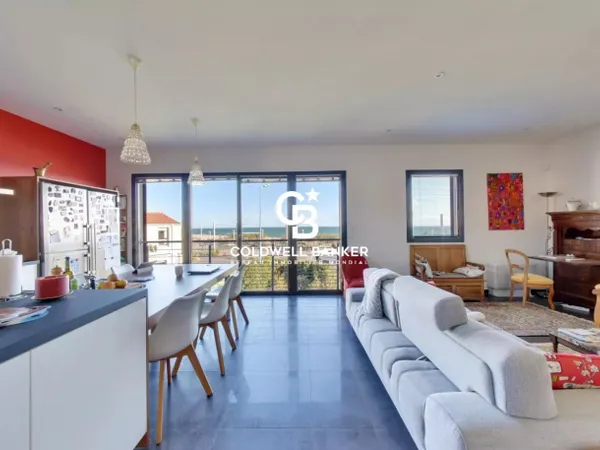 Saint Cyprien Plage : Maison contemporaine face à la mer 