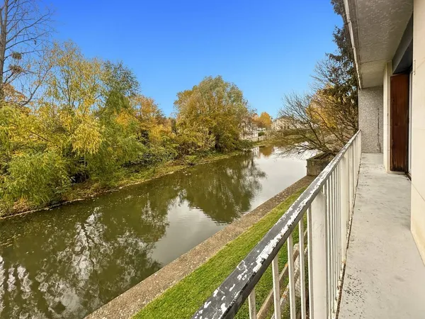 Appartement 4 pièces 82 m² 