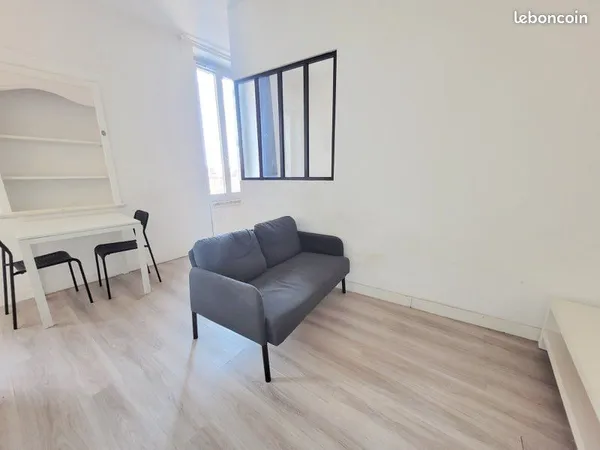 📍 À LOUER - T2 - 22 m² - Marseille 13004 (Chutes-Lavie) 