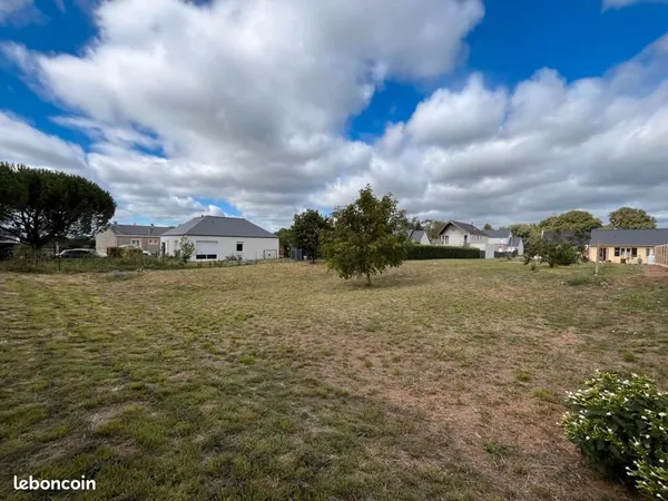 Terrain 1 279 m² La Chapelle Launay 