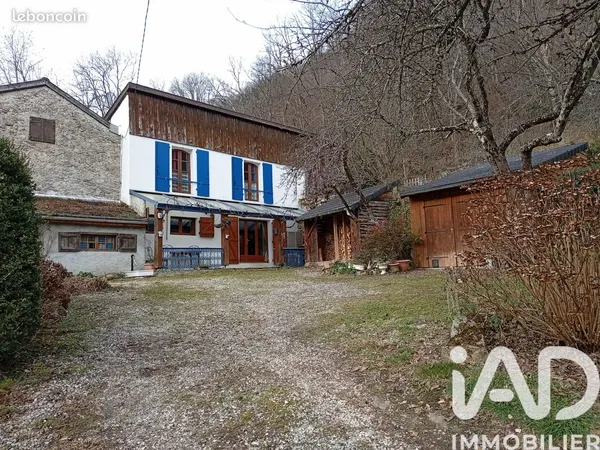 Maison 6 pièces 107 m² 