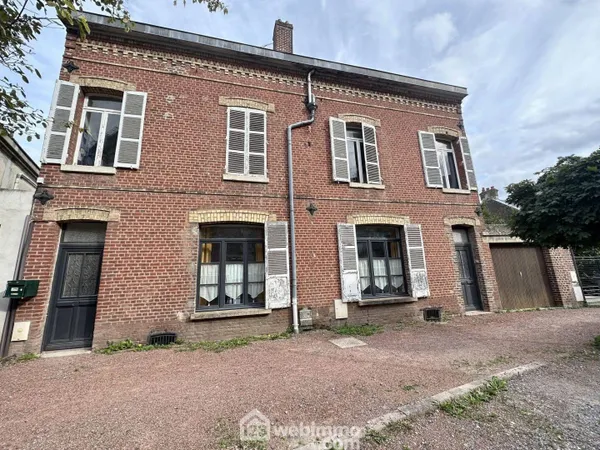 Maison 9 pièces 214 m² 