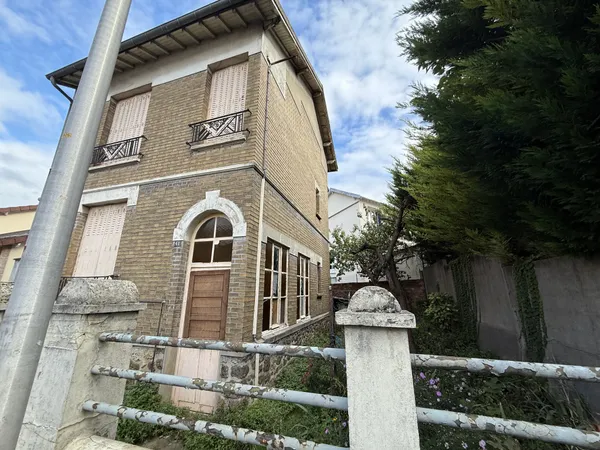 Maison 3 pièces avec sous sol et jardin à Noisy le sec 
