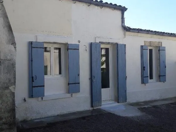 Maison de 85m² dans le centre de Abzac 