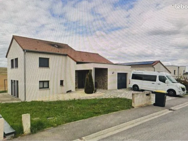 Maison jardin garage 