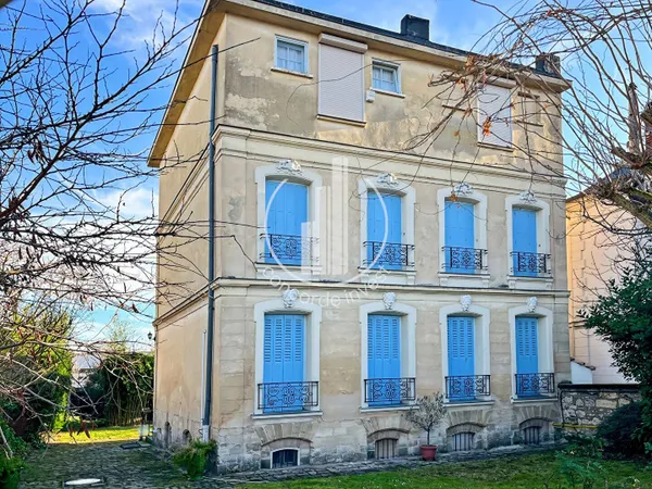 Maison 9 pièces 186 m² 
