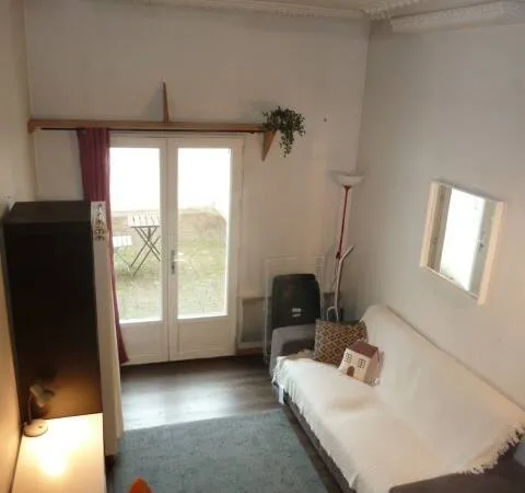 Studio 1 pièce 15 m² 