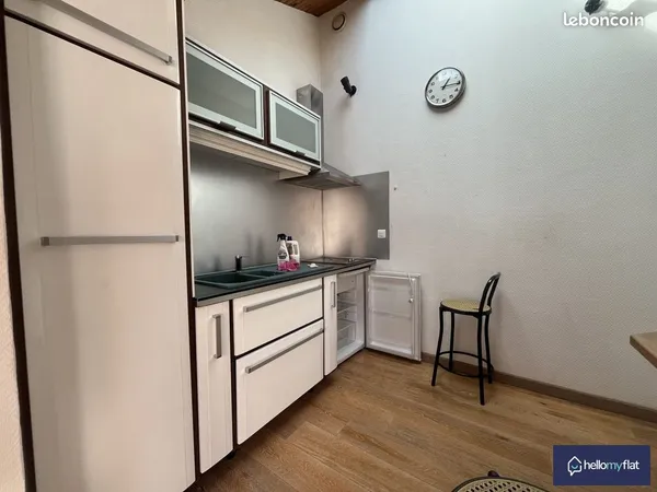 Studio 1 pièce 15 m² 