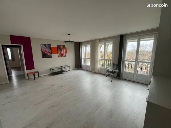 Appartement T4 Bord de Loire 