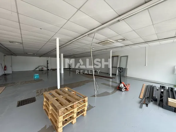 Local commercial 425 m² 