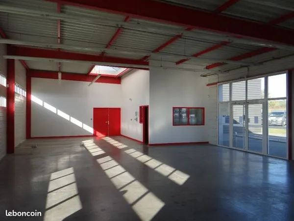 Local commercial 360 m² 