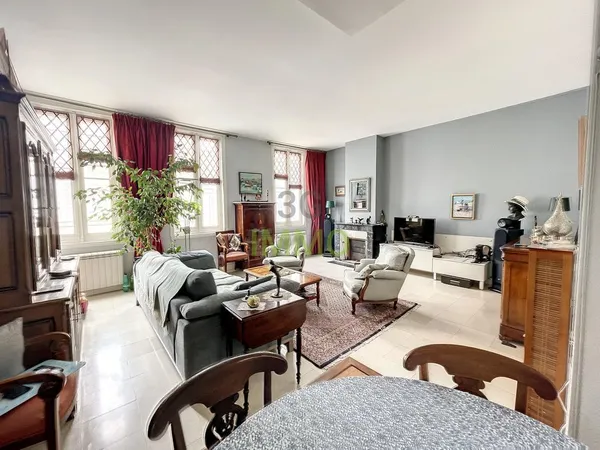 Maison de ville 8 pièces 