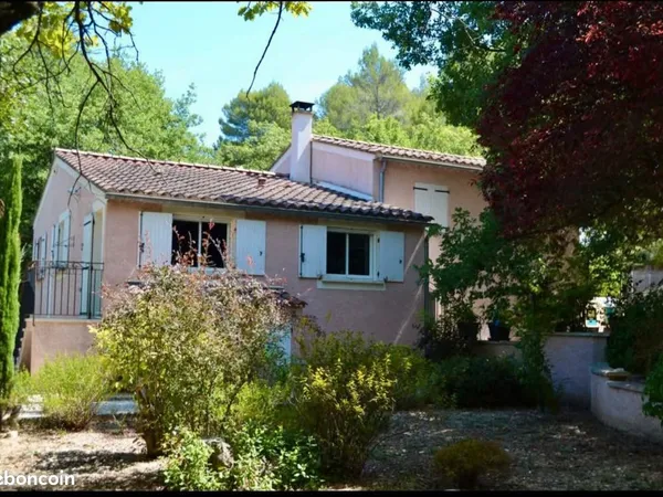 Maison au calme Luberon 