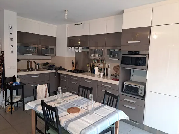 Appartement 6 pièces 122 m² 