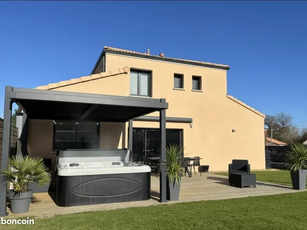 Maison 6 pièces 121 m² 