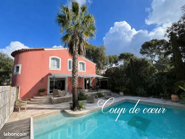 Villa 6 pièces 157 m² 
