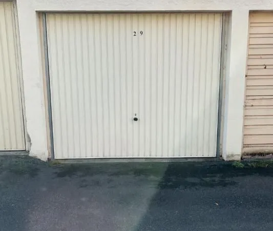 Garage/box 25 m² Loudun 
