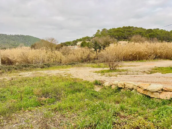 Terrain 643 m² 
