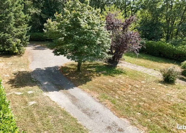 Terrain 2716 m² 