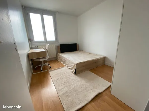 ✨ Chambre disponible dans une Colocation 4 chambres - 96 m² entièrement rénovée - Proche UTC & 