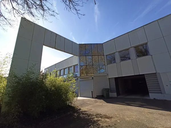 Bureaux 1700 m² 