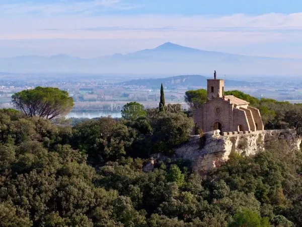 Château du XIX siècle avec vue époustouflante à 360° ! 