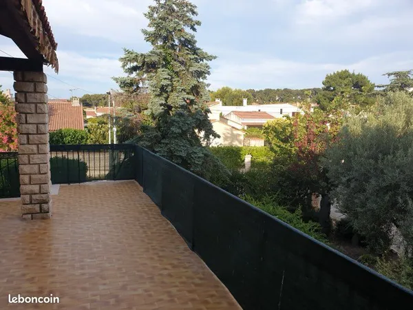 Loue appartement T2 50m2 dans villa 